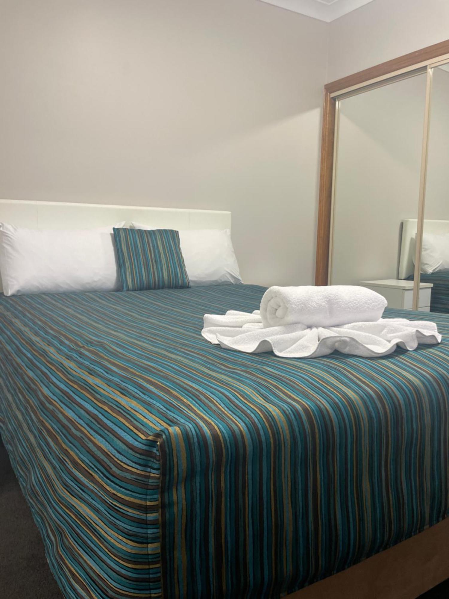Oasis Inn Ulladulla - Welcoming Guests 18 Years And Older Exteriér fotografie